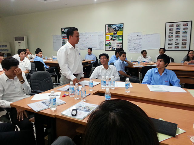 Kỹ năng bán hàng & chăm sóc Khách Hàng chuyên nghiệp - ISUZU (25 & 26.09.2014)